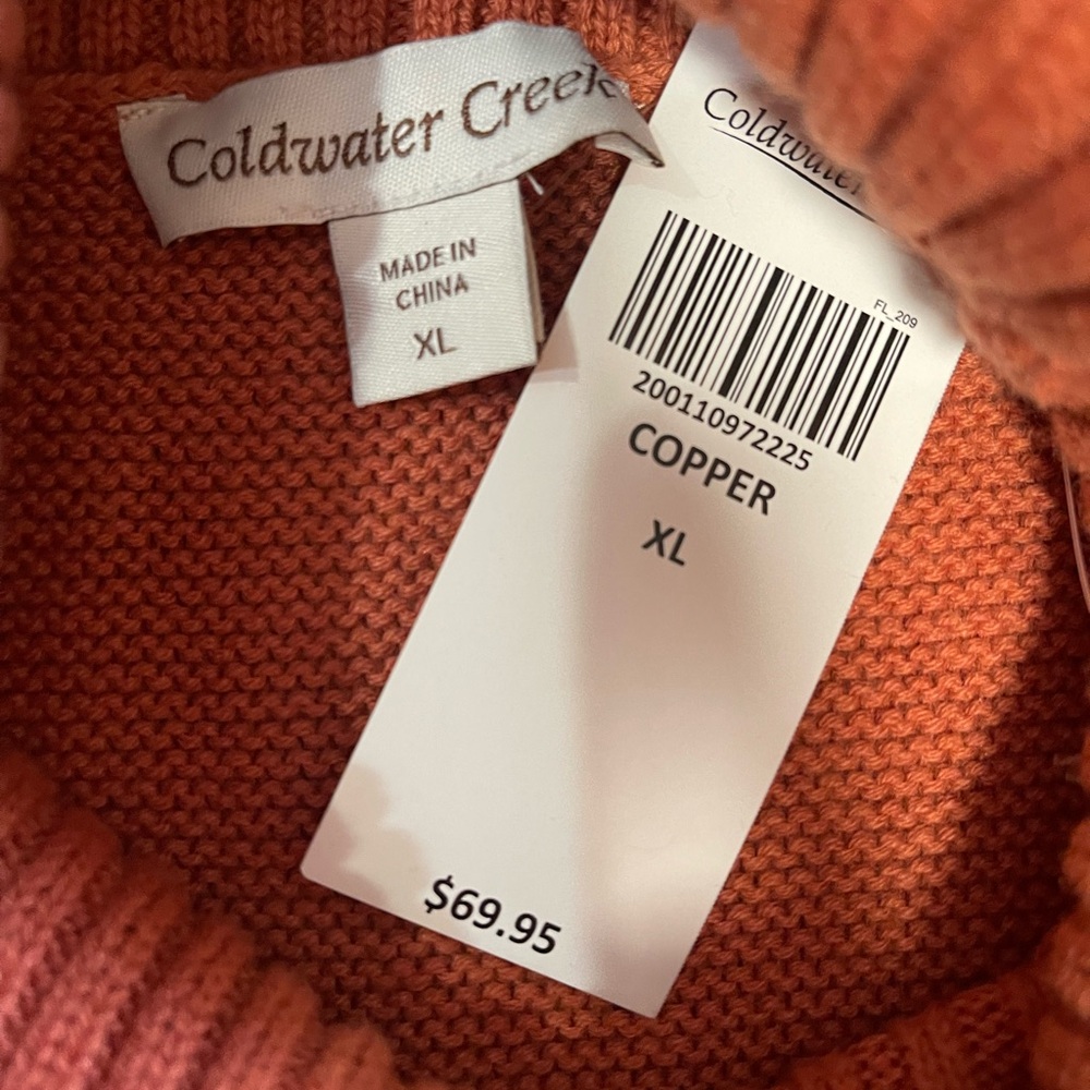 Sweater - Picture 4 of 6